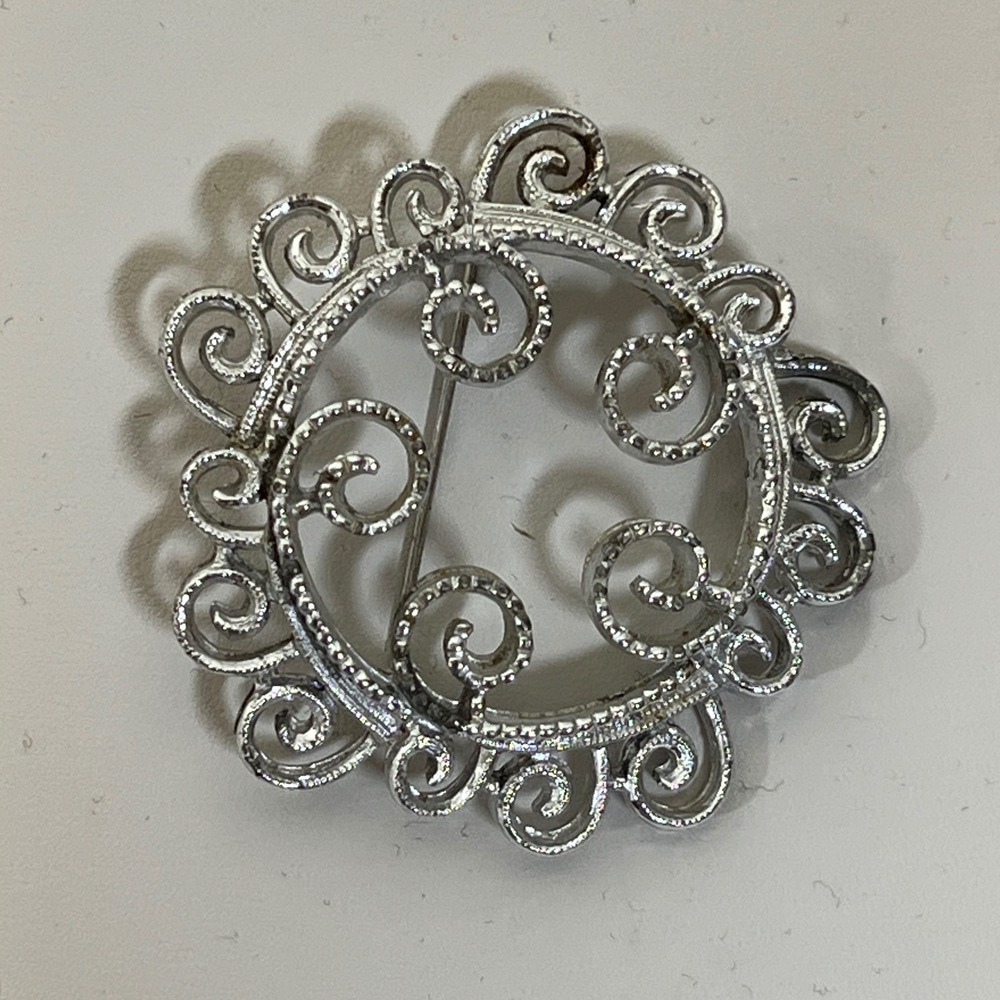 Vintage‎ 1970s Sarah Coventry Silver Tone Circle Swirl Brooch 2 inches